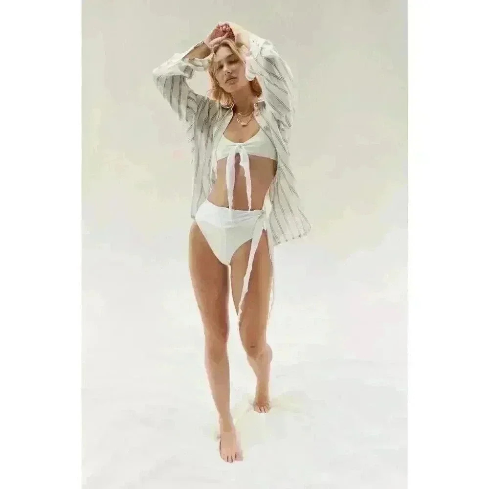 Frankie’s Bikinis Gaia x Pamela Anderson Bikini 2 piece cream/white. Size S